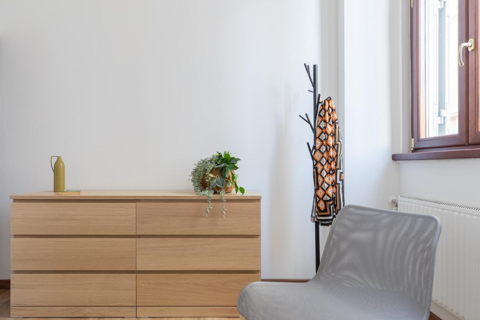 Iflat Bright Brand New 3-bedroom In Monti Apartment