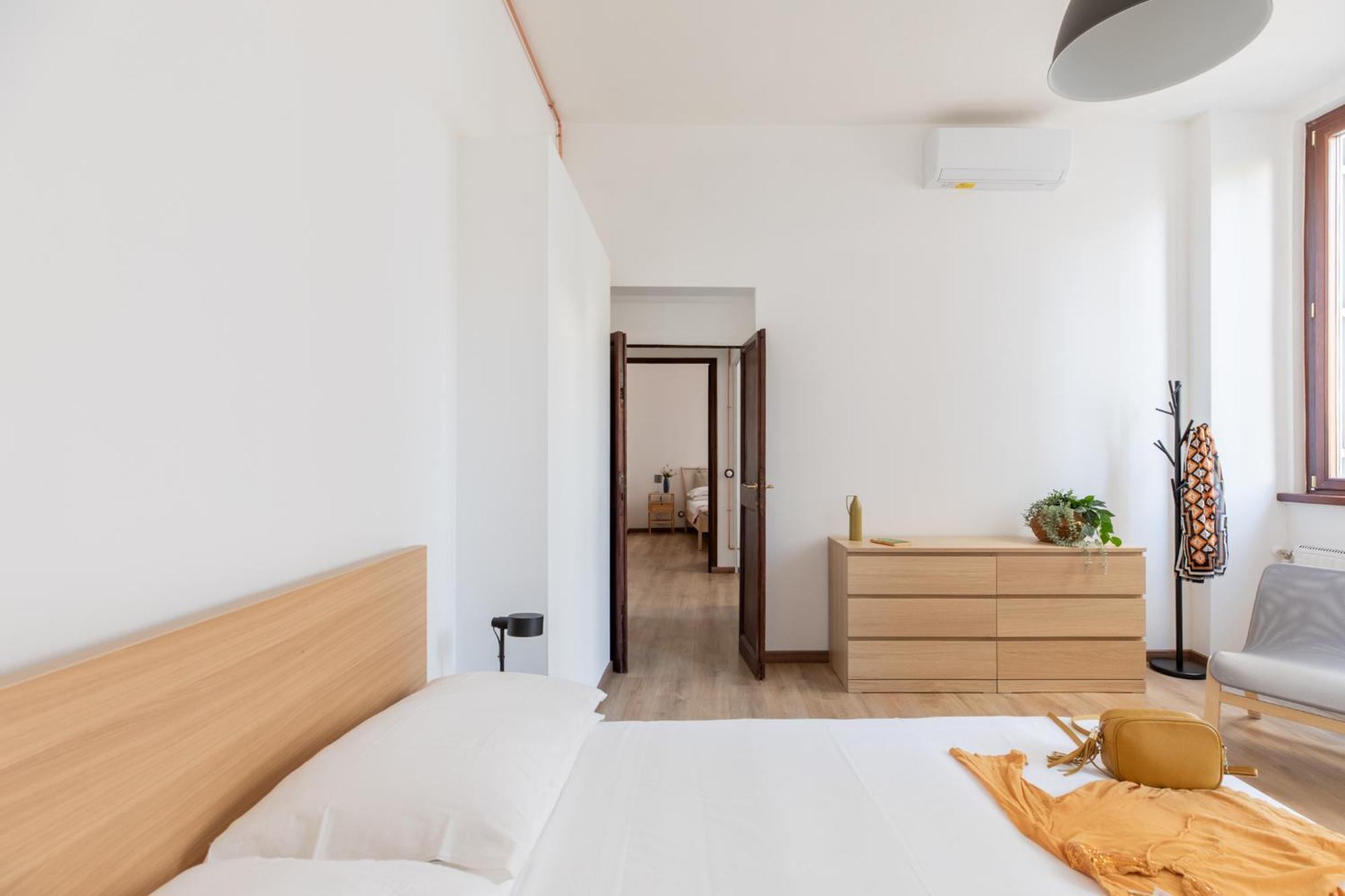 Iflat Bright Brand New 3-bedroom In Monti * Rome